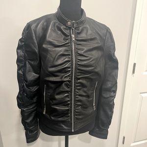 LAMARQUE PHILANA FITTED RUSHED FRONT black leather jacket size large   NEW!